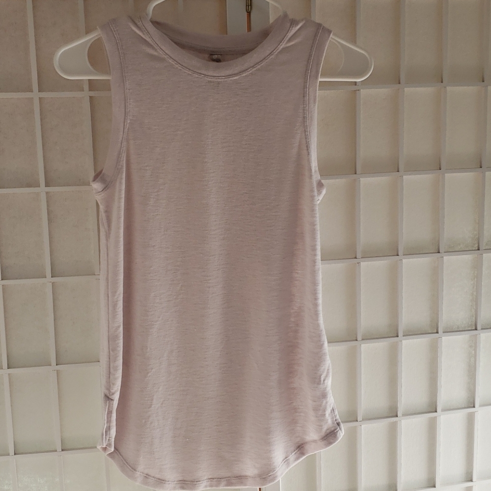 Athleta tee